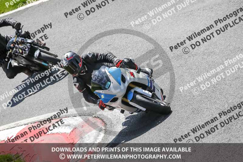 cadwell no limits trackday;cadwell park;cadwell park photographs;cadwell trackday photographs;enduro digital images;event digital images;eventdigitalimages;no limits trackdays;peter wileman photography;racing digital images;trackday digital images;trackday photos